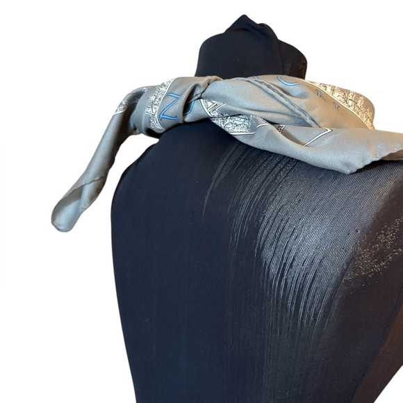 Gray and Blue London Themed Scarf - Picture 10 of 15